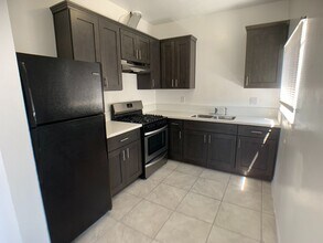 HAP PARTNERS V, LLC-1920 in Los Angeles, CA - Building Photo - Interior Photo