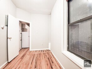 E 28TH ST. in New York, NY - Building Photo - Building Photo
