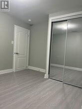 70 Rosewell Cres in Halton Hills, ON - Building Photo - Building Photo