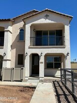 782 S Olympic Dr in Gilbert, AZ - Building Photo