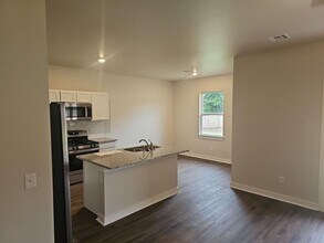 812 Stella Trl in Guthrie, OK - Building Photo - Building Photo