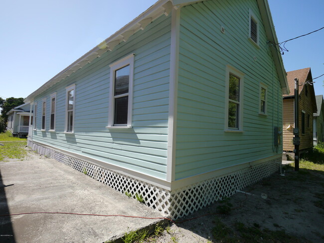 1907 Redell St in Jacksonville, FL - Building Photo - Building Photo