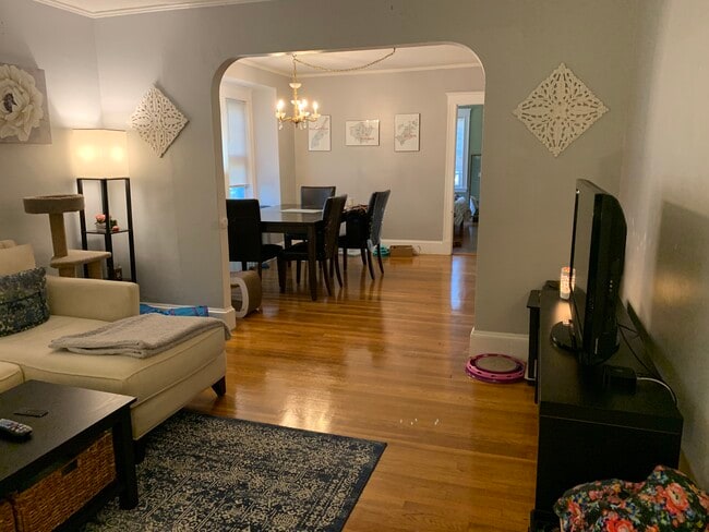 28 Gilmore St, Unit 1