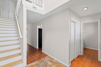 2212 Curtis Ave in Redondo Beach, CA - Foto de edificio - Building Photo
