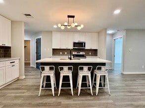 45263 Stringer Bridge Rd in Saint Amant, LA - Building Photo - Building Photo