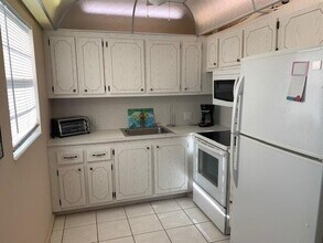 53 Brighton B in Boca Raton, FL - Building Photo - Building Photo