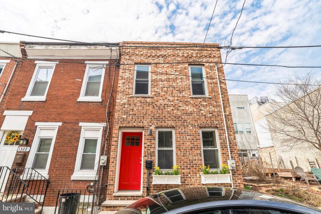 1320 S Cleveland St in Philadelphia, PA - Building Photo
