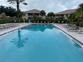9195 Michael Cir in Naples, FL - Building Photo