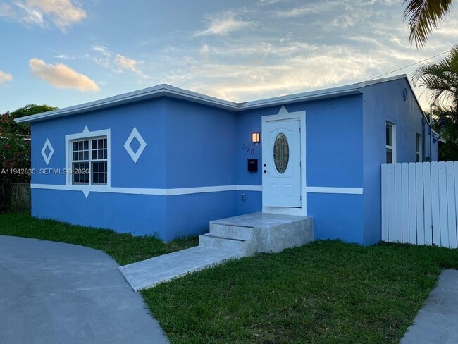 property at 320 S 28th Ave