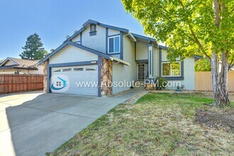 3900 Sitting Bull Way in Antelope, CA - Building Photo - Building Photo