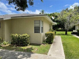304 S 14th St in Fort Pierce, FL - Building Photo