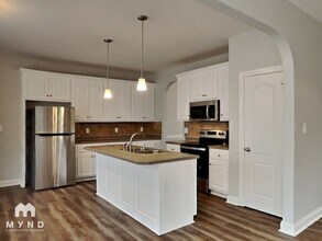 1425 Taylor Farm Rd in Raleigh, NC - Foto de edificio - Building Photo