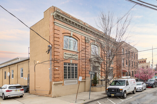 The Bath House in Jersey City, NJ - Building Photo - Building Photo