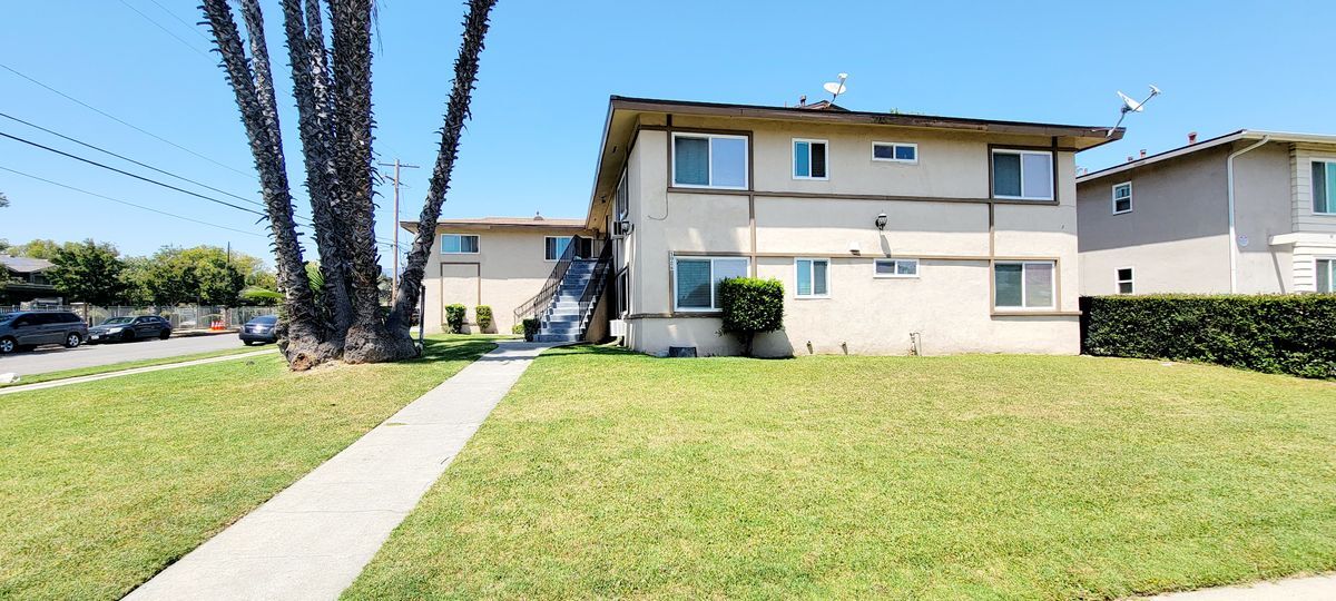 1028 W F St in Ontario, CA - Building Photo