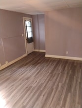 251-255 Villa St, Unit 253 Villa 2 in Elgin, IL - Foto de edificio - Building Photo