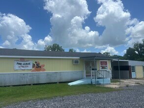 7551 LA-93 in Arnaudville, LA - Building Photo - Building Photo