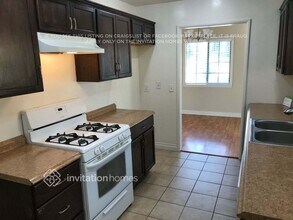 738 Glen Oaks Rd in Thousand Oaks, CA - Foto de edificio - Building Photo