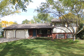 2902 Friendship Street, Unit 2902 Friendship St. in Iowa City, IA - Building Photo - Building Photo