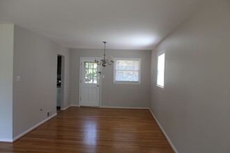 1113 Anesbury Ct in Alexandria, VA - Building Photo - Building Photo