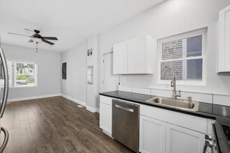 1627 W 17th St in Chicago, IL - Building Photo - Building Photo