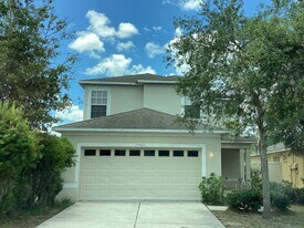 15407 Telford Spring Dr in Ruskin, FL - Building Photo