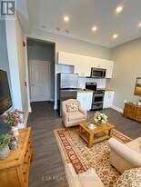 70 Victoria Ave S in Hamilton, ON - Building Photo