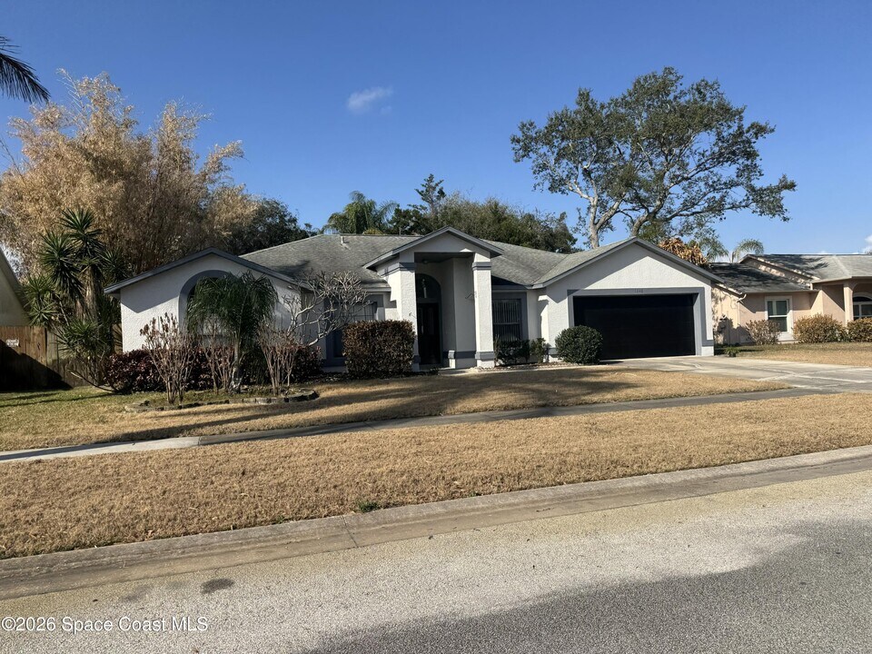 1648 Sweetwood Dr in Melbourne, FL - Building Photo