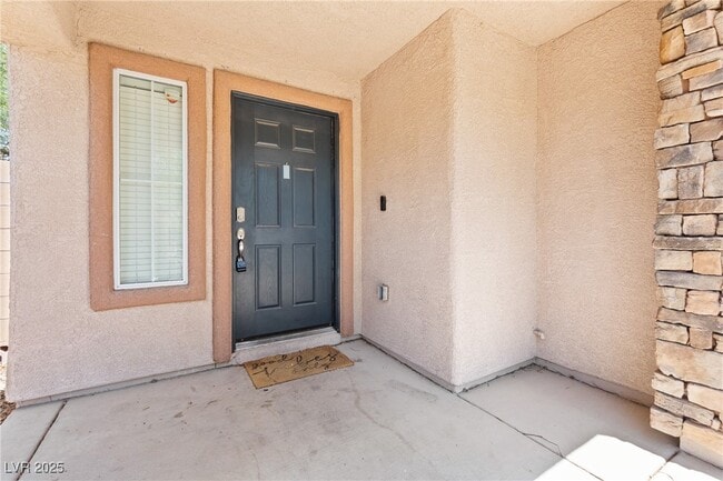 8938 Bonneville Peak Ct in Las Vegas, NV - Building Photo - Building Photo