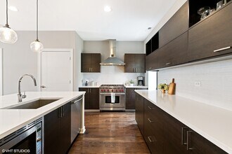 1749 N Winnebago Ave in Chicago, IL - Building Photo - Building Photo