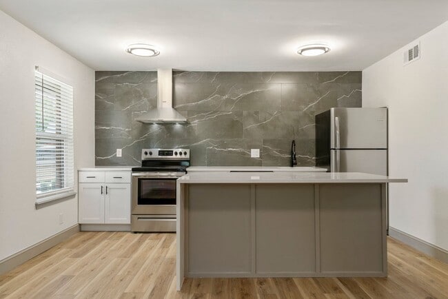 3711 S Indianapolis Ave