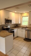 34 Rossi Ave in Stonington, CT - Building Photo - Building Photo