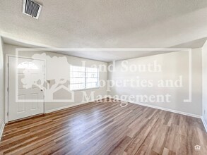318 Ariana St in Lakeland, FL - Building Photo - Building Photo