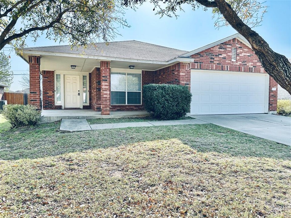 2614 Pearson Way in Round Rock, TX - Building Photo