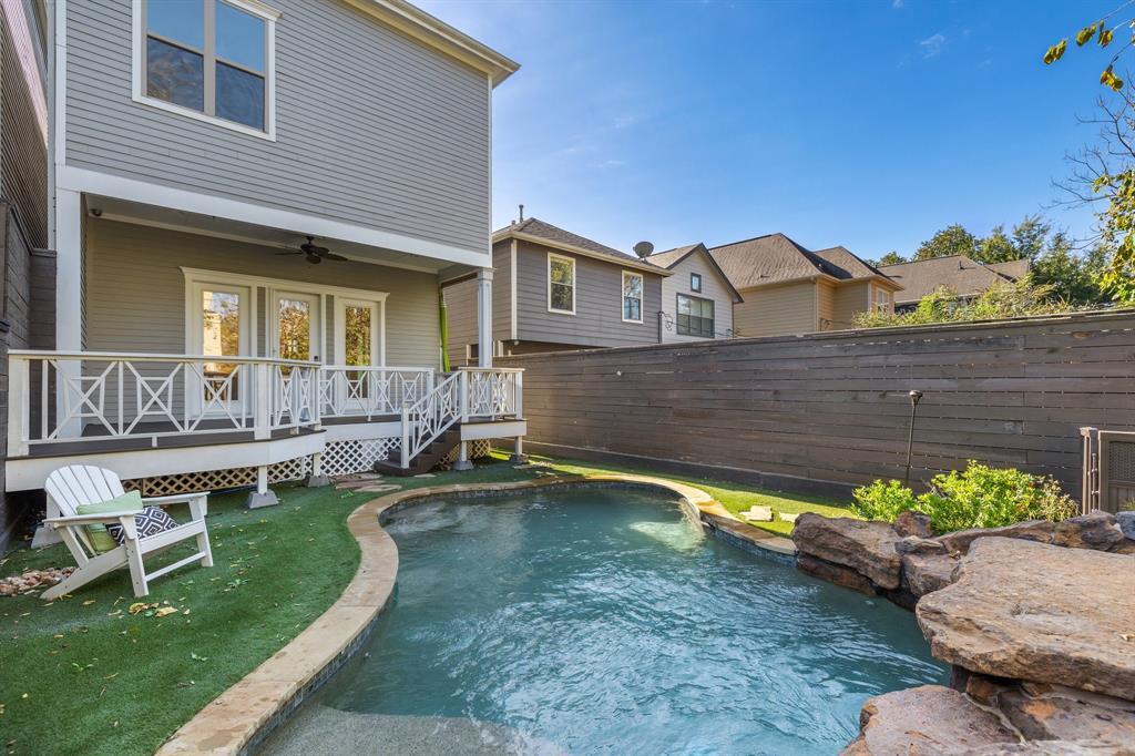 827 W 17th St in Houston, TX - Foto de edificio