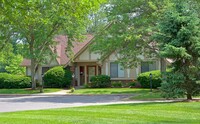 Sycamore Creek Apartments in Lake Orion, MI - Foto de edificio - Building Photo