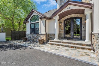 620 Brookside Dr in Toms River, NJ - Building Photo - Building Photo