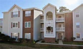 341 Waterdown Dr in Fayetteville, NC - Building Photo