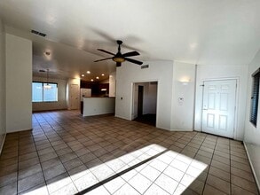 519 S Sweet Ridge Dr in Vail, AZ - Building Photo - Building Photo