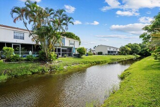11888 Suellen Cir in Wellington, FL - Building Photo - Building Photo