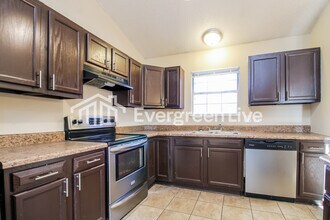 425 Forest Grove Cir in Columbia, SC - Building Photo - Building Photo