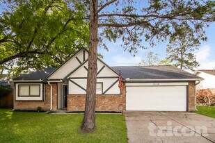 20118 Misty Pines Dr in Humble, TX - Building Photo