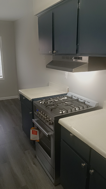 12625 W Outer Dr in Detroit, MI - Building Photo
