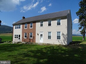 1410 Gillan Dr in Saint Thomas, PA - Building Photo - Building Photo