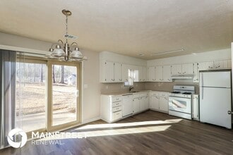 1070 Salisbury Trail, Unit 03-210 in Riverdale, GA - Building Photo - Building Photo