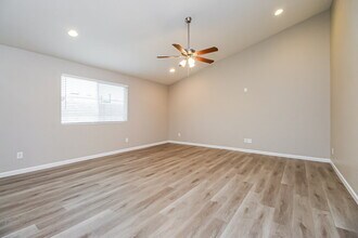 825 W 19th St in Tempe, AZ - Foto de edificio - Building Photo