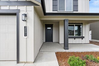 2891 N Corvus St in Post Falls, ID - Building Photo - Building Photo