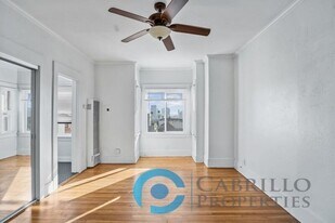 2241 Fourth Ave in San Diego, CA - Building Photo