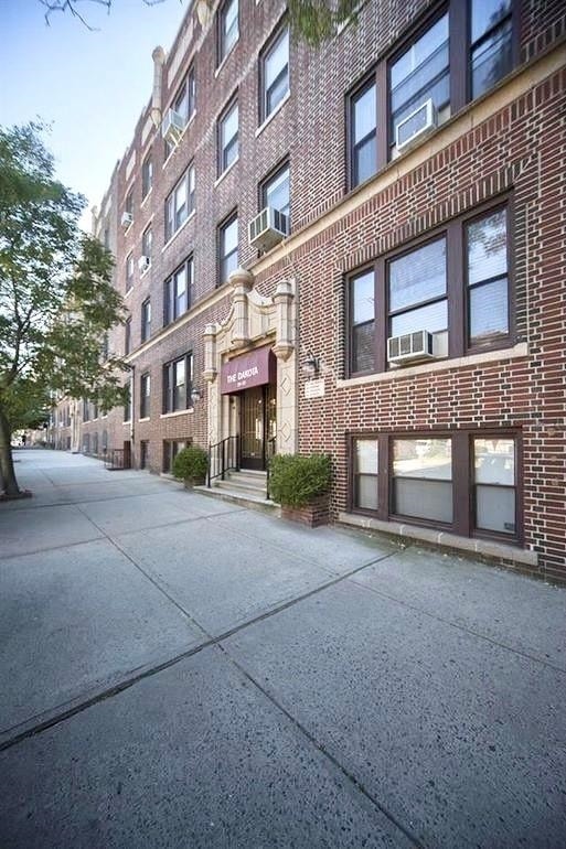 29-33-33 51st St in Weehawken, NJ - Building Photo - Building Photo