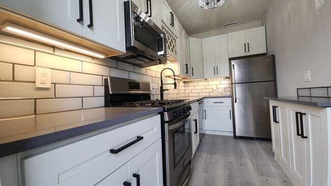 7507 Oxford Dr, Unit 3 in Clayton, MO - Foto de edificio - Building Photo