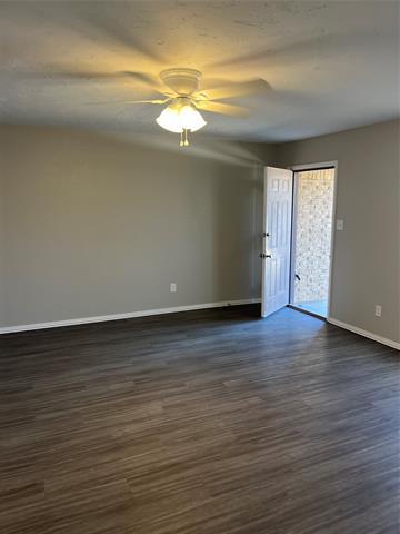 200 Spring Hill Rd in Aubrey, TX - Building Photo